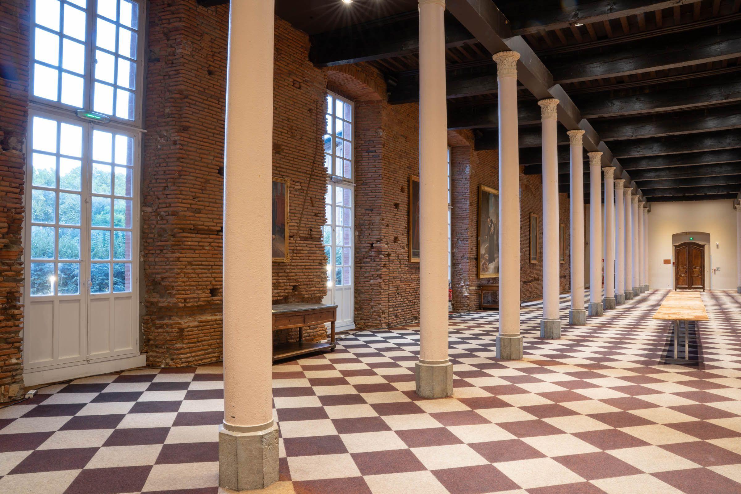 Salle des colonnes Hôtel Dieu Saint-Jacques de Toulouse