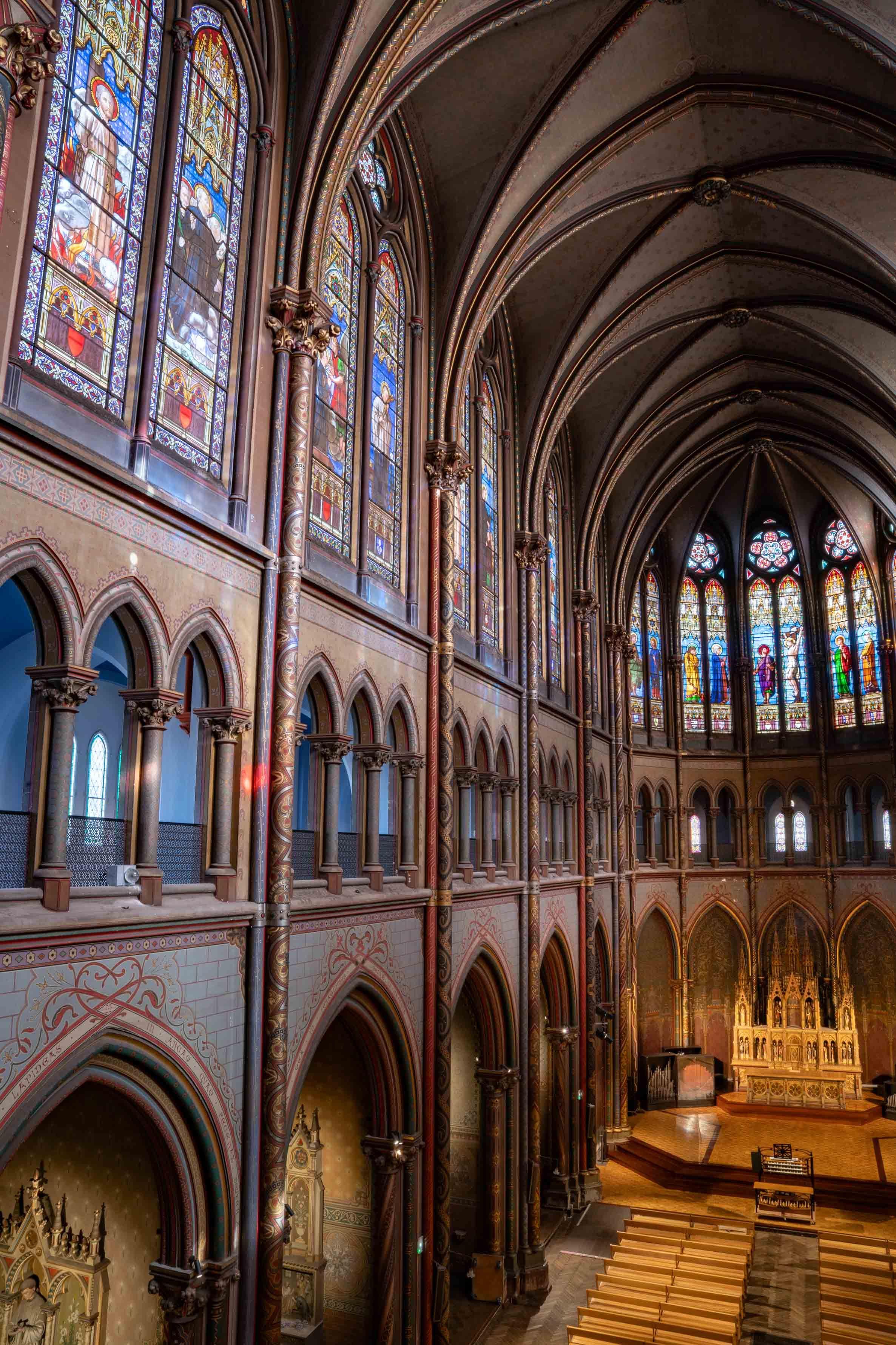 Vitrail vitraux Gesta Benezet église du Gesù Toulouse