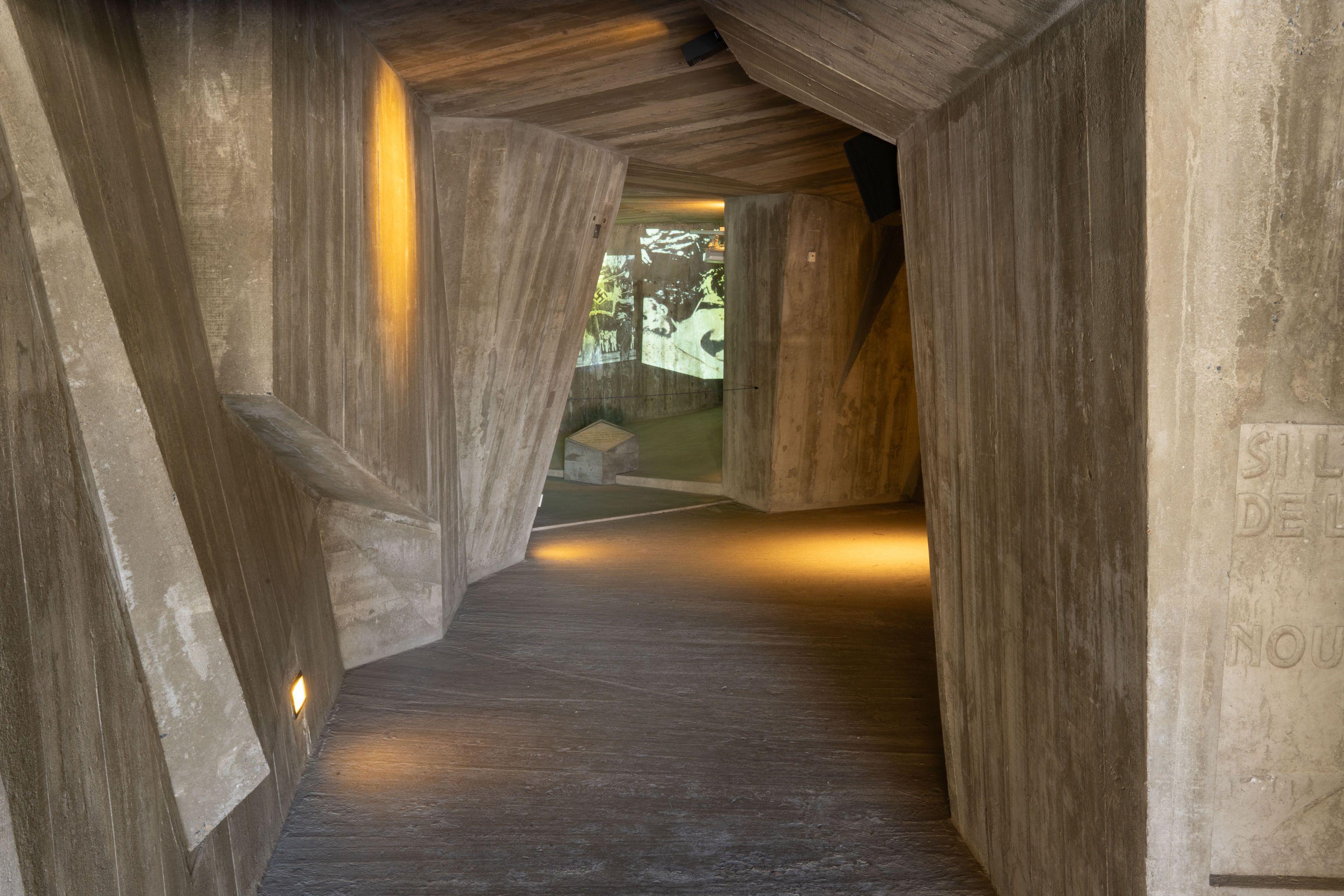 intérieur Monument à la Gloire de la Résistance