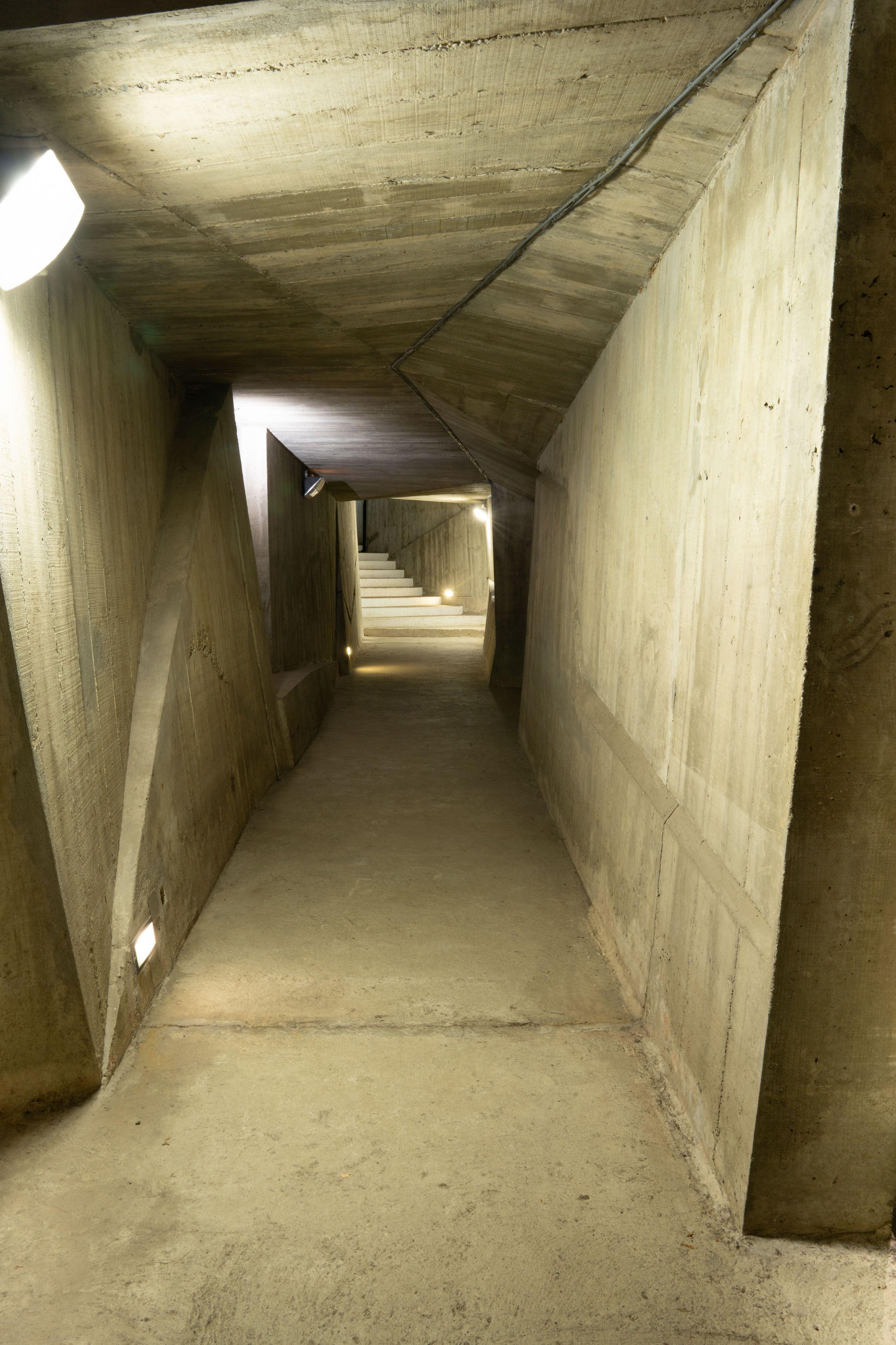 intérieur Monument à la Gloire de la Résistance